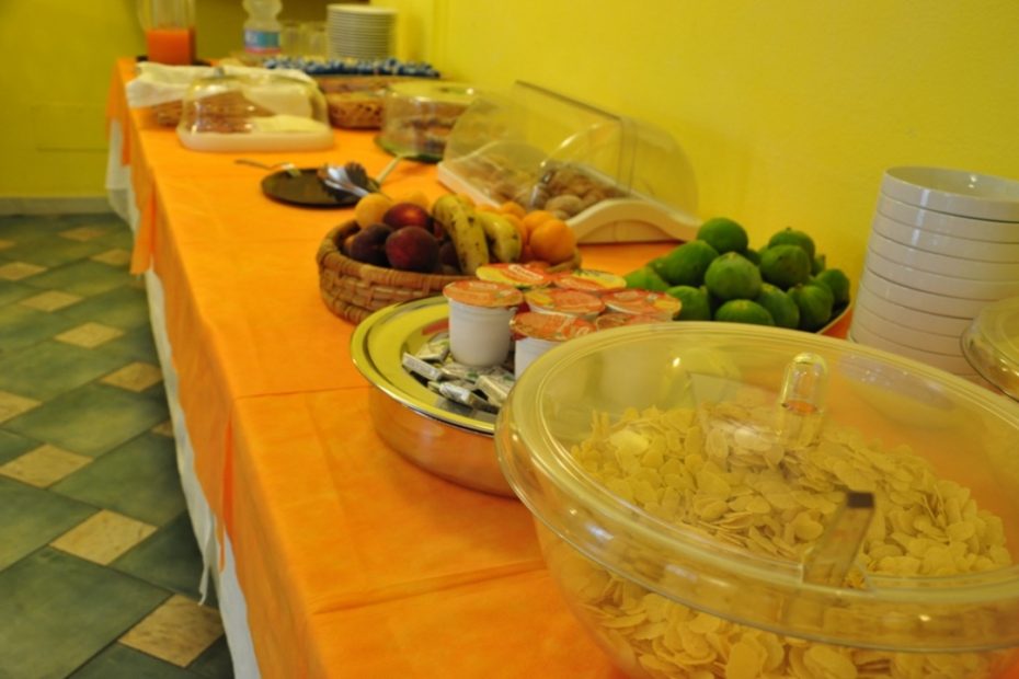 colazione-hotel-villa-lamarticana-ischia-2